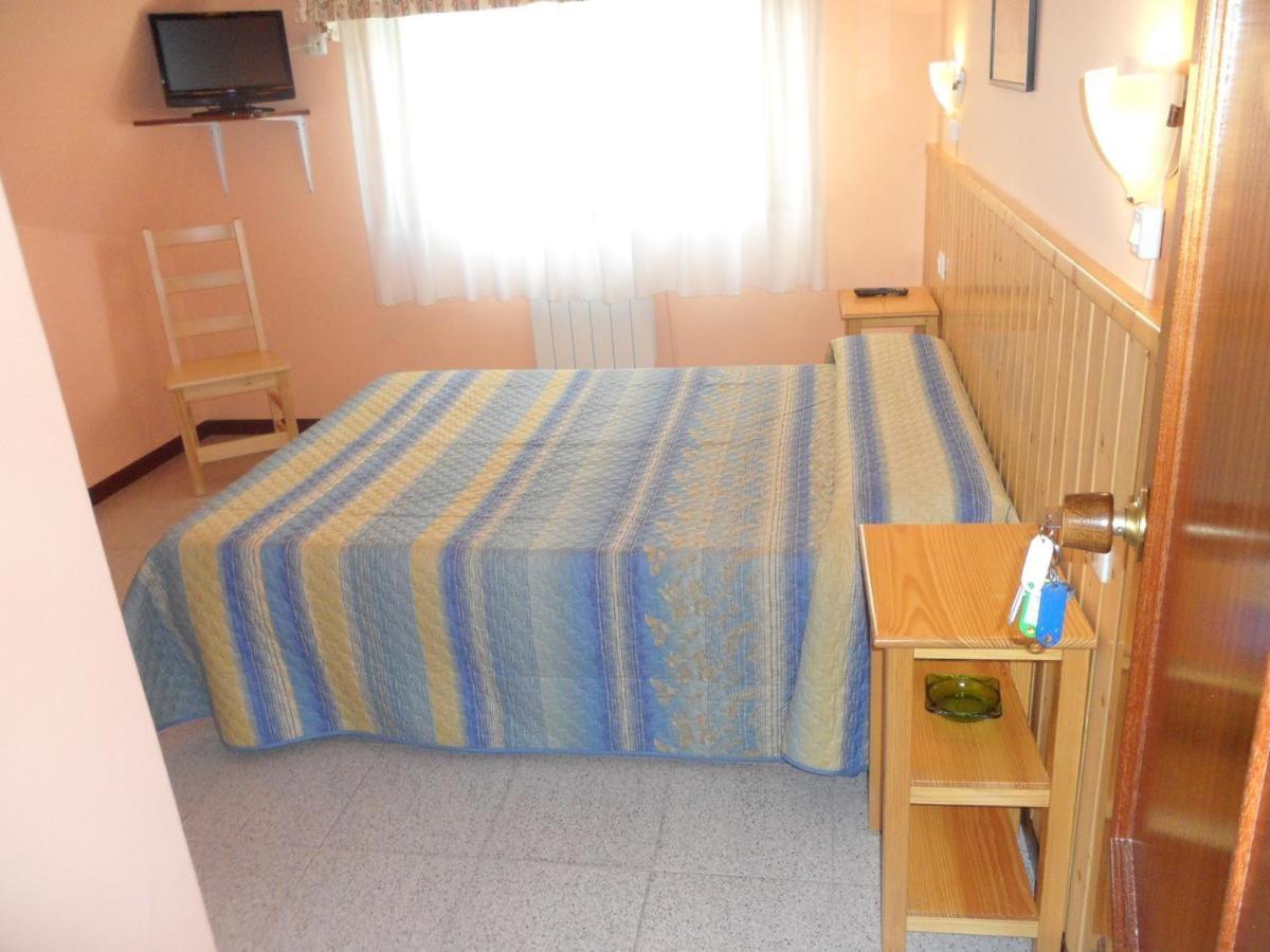 Отель Hostal Alce Нигран Экстерьер фото
