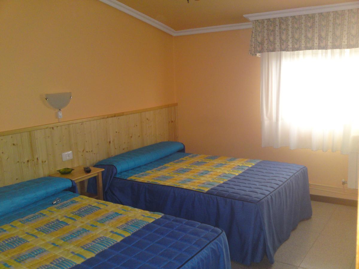 Отель Hostal Alce Нигран Экстерьер фото